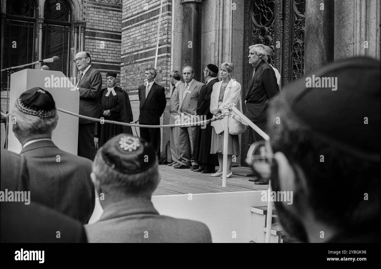 Allemagne, Berlin, 05.09.1991, cérémonie pour le dévoilement du lettrage renouvelé au-dessus de l'entrée de la Nouvelle synagogue à Oranienburger Strasse, Hei Banque D'Images