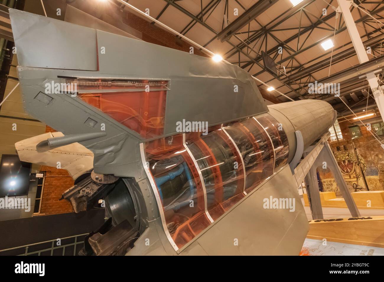 Angleterre, Kent, Gillingham, le Royal Engineers Museum, la seconde Guerre mondiale la fusée V-2 allemande le premier missile balistique du monde Banque D'Images