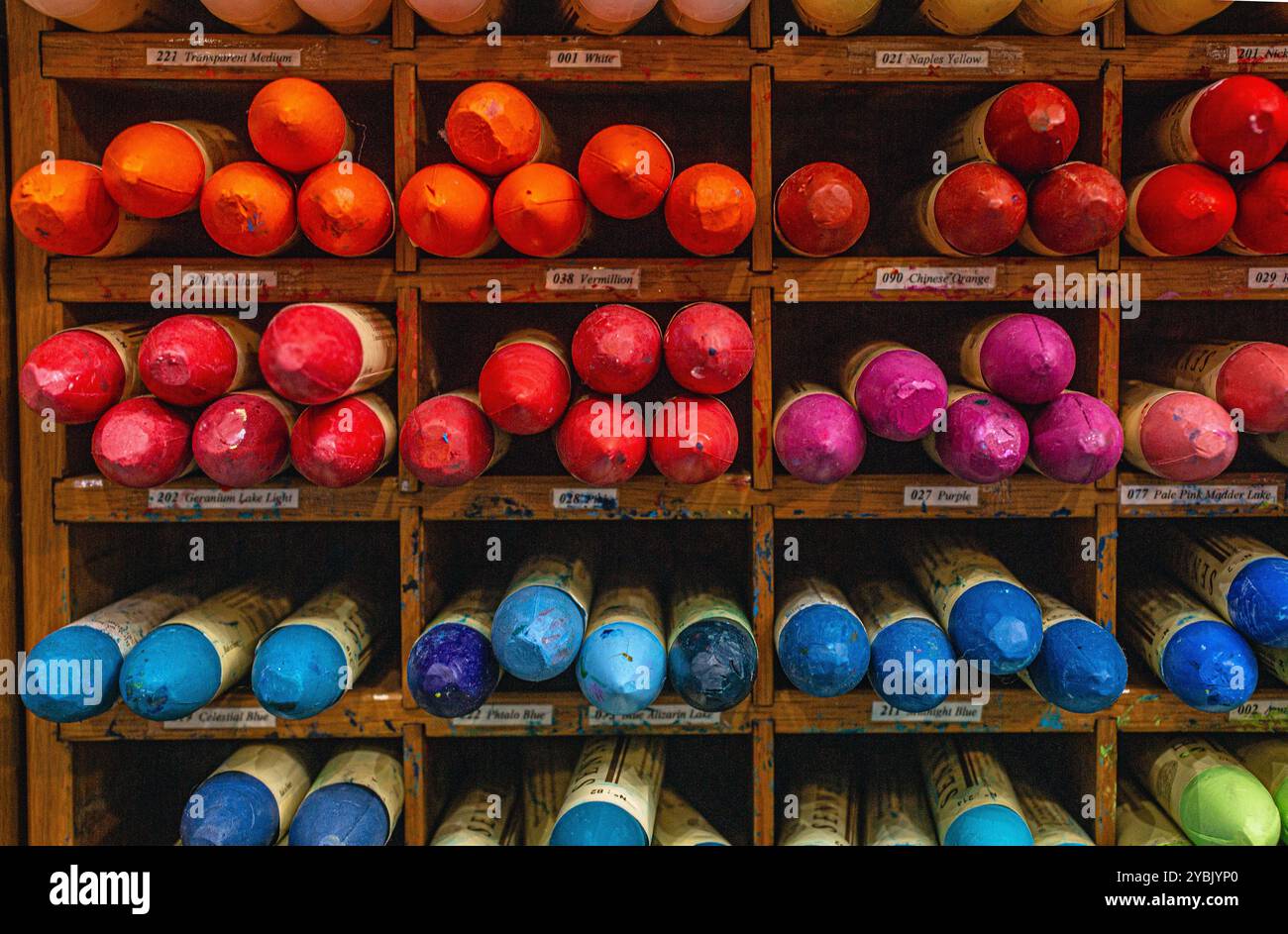 crayons de cire pour la vente en magasin Banque D'Images