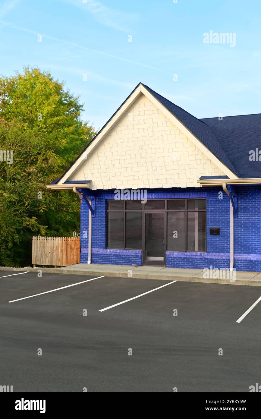 Plan vertical d'un espace vide dans un centre commercial. Banque D'Images