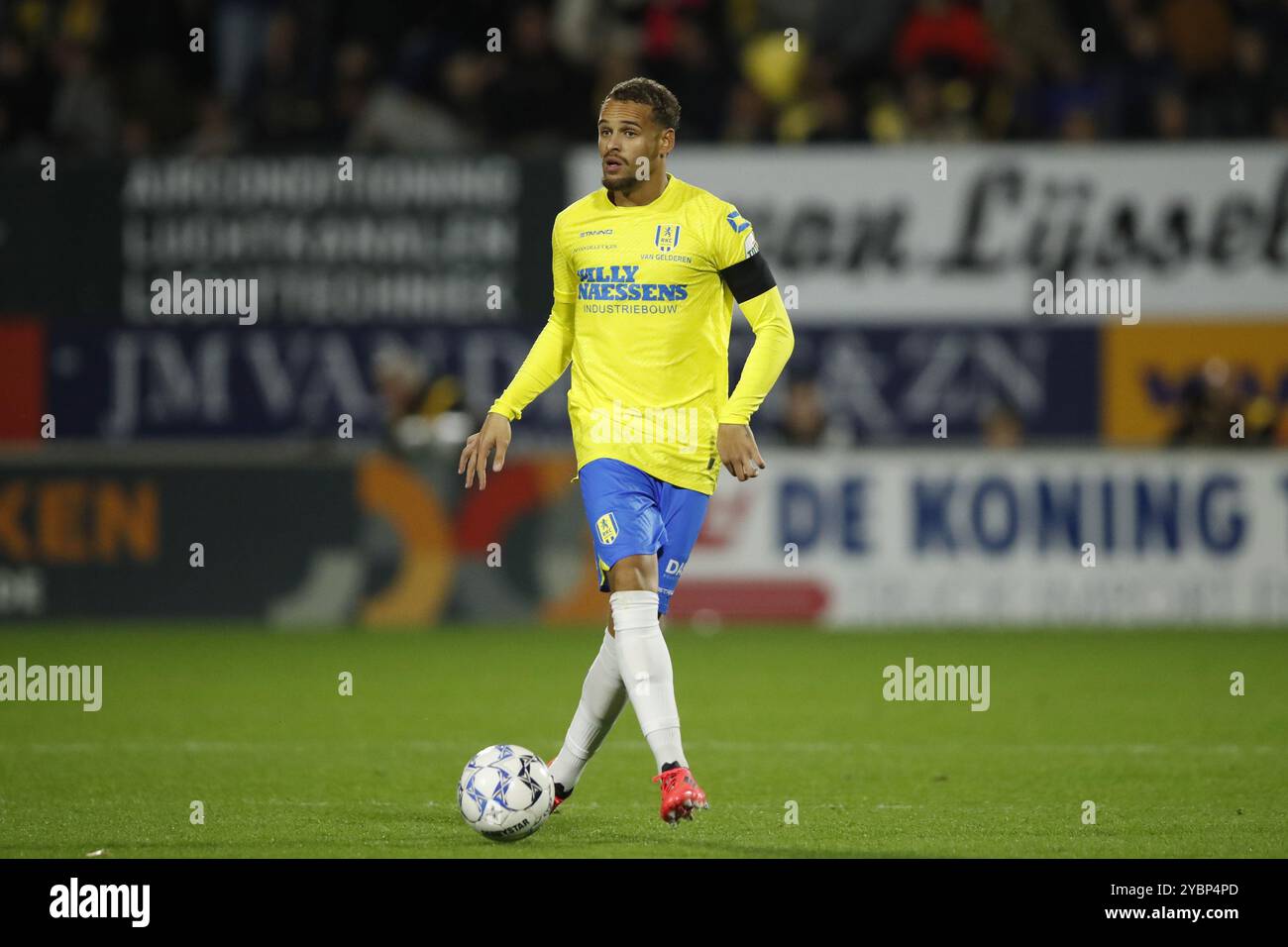 WAALWIJK - Liam van Gelderen du RKC Waalwijk lors du match Néerlandais Eredivisie entre le RKC Waalwijk et le FC Twente au Mandemakers Stadium le 19 octobre 2024 à Waalwijk, pays-Bas. ANP BART STOUTJESDIJK Banque D'Images