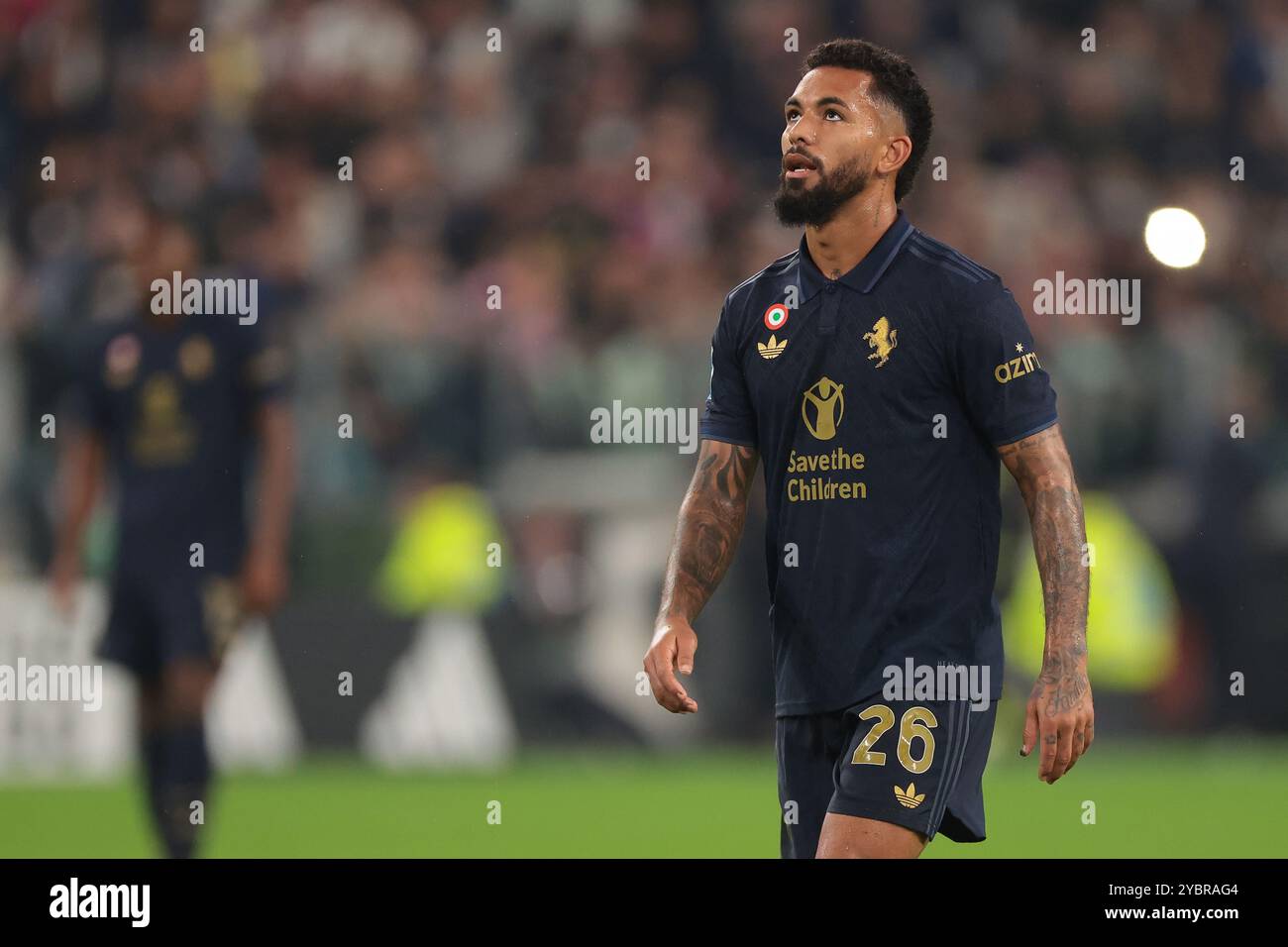 Turin, Italie. 19 octobre 2024. Douglas Luiz de la Juventus réagit lors du match de Serie A au stade Allianz de Turin. Le crédit photo devrait se lire : Jonathan Moscrop/Sportimage crédit : Sportimage Ltd/Alamy Live News Banque D'Images