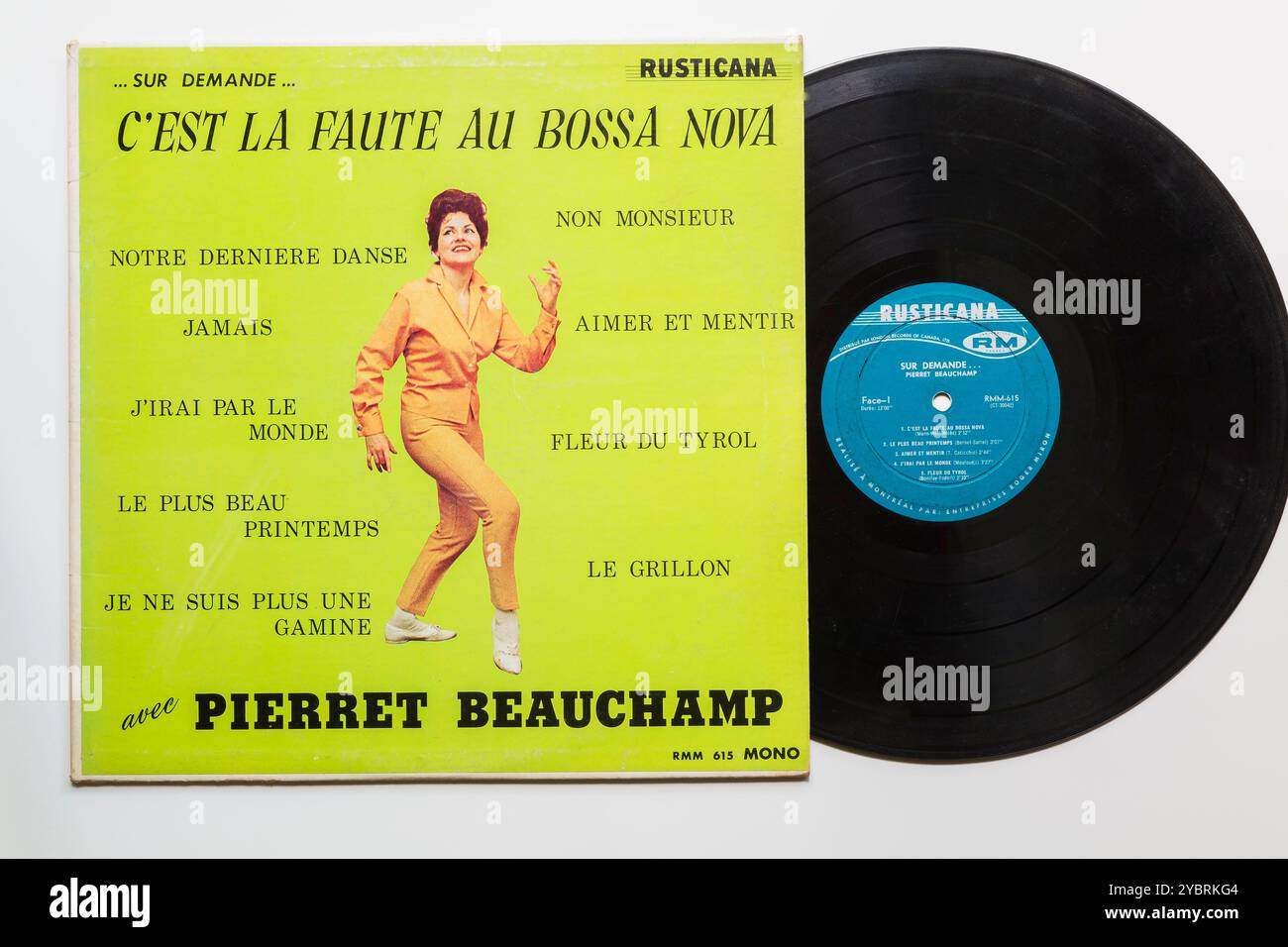 Sur demande C'est la faute au Bossa Nova avec Pierret Beauchamp 33 1/3 rpm long play album pochette et enregistrement vinyle. Banque D'Images