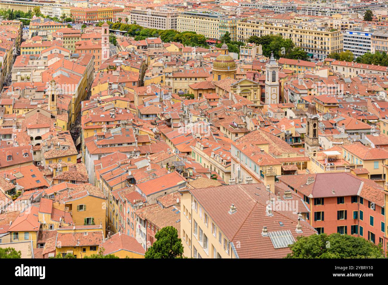 Toits de la vieille ville, Vieux Nice, Nice, Provence-Alpes-Côte d'Azur, Alpes-Maritimes, France Banque D'Images