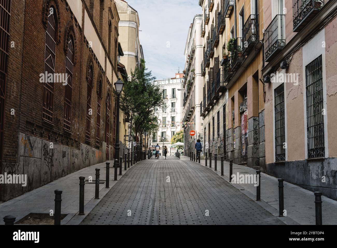 Madrid, Espagne, 5 juin 2022 : quartier de Malasana dans le centre de Madrid. C'est un quartier animé et un centre pour le phénomène hipster, plein de vie Banque D'Images