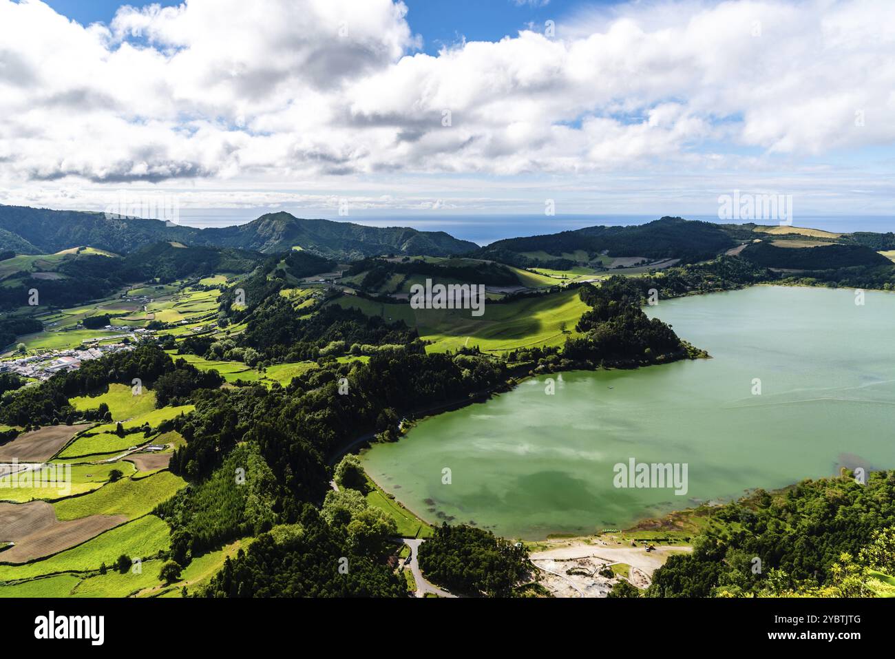 Champs géothermiques près de Furnas. Lac de 7 villes ou Banque D'Images