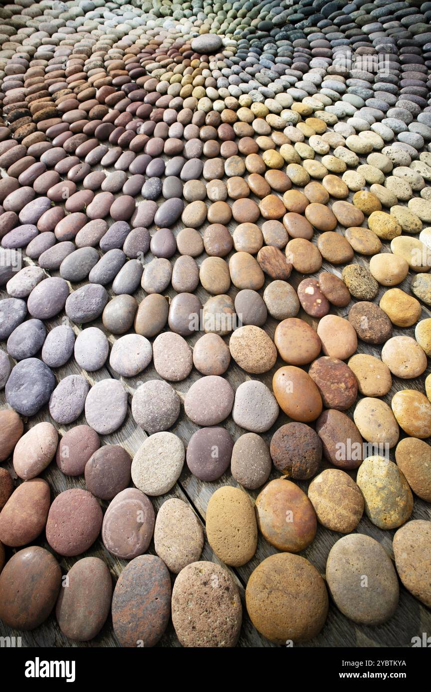 Cliché photographique de la composition multicolore d'une mosaïque de pierres Banque D'Images