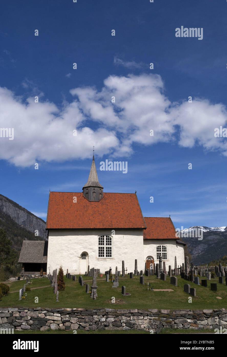 Église en pierre dans le village norvégien Seljord Banque D'Images