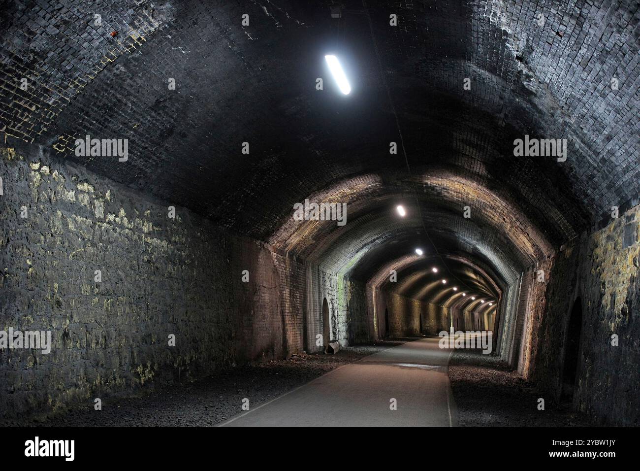 Headstone tunnel, Monsal Trail, Monsal Dale, Bakewell, Peak District, Derbyshire, Royaume-Uni Banque D'Images