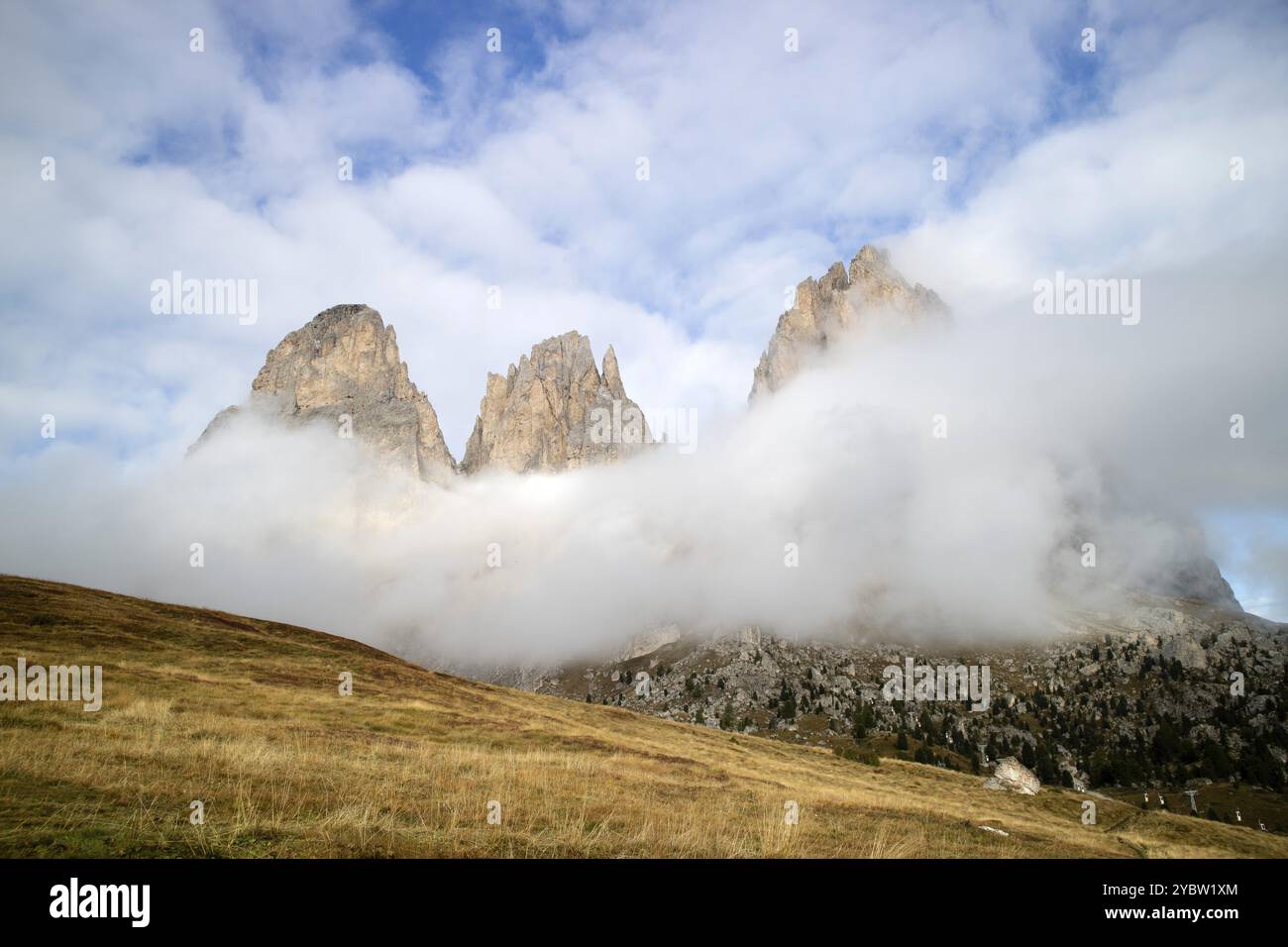Documentation photographique des Dolomites du groupe Sasso Lungo Banque D'Images