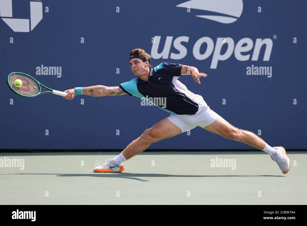 Joueur de tennis Thiago Seyboth Wild du Brésil en action aux US Open 2024 Championships, Billie Jean King Tennis Center, Queens, New York, États-Unis. Banque D'Images