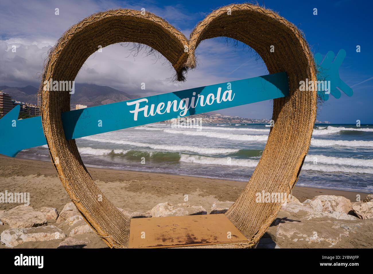 Love Fuengirola signe sur le front de mer de Fuengirola Banque D'Images