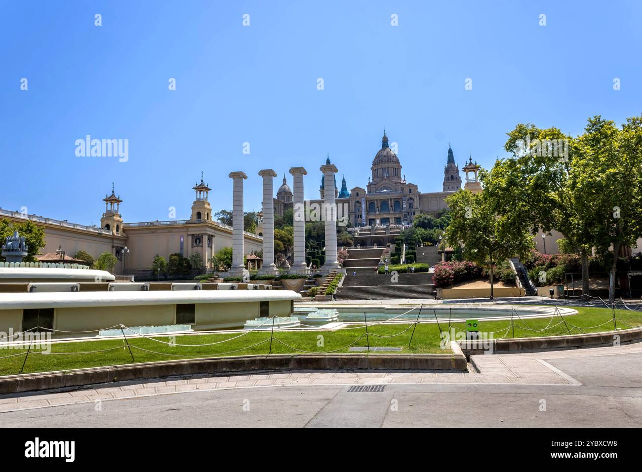 Plaza de les Cascades et Palais National de Montjuïc, Barcelone Banque D'Images