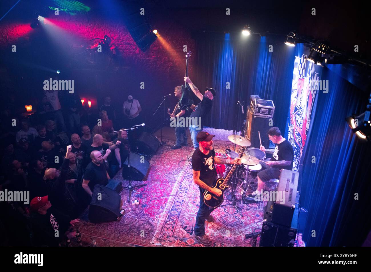 Zeke, le groupe de punk hardcore américain, se produisant à Berlin au Runners Rosk&Motor Club. Banque D'Images