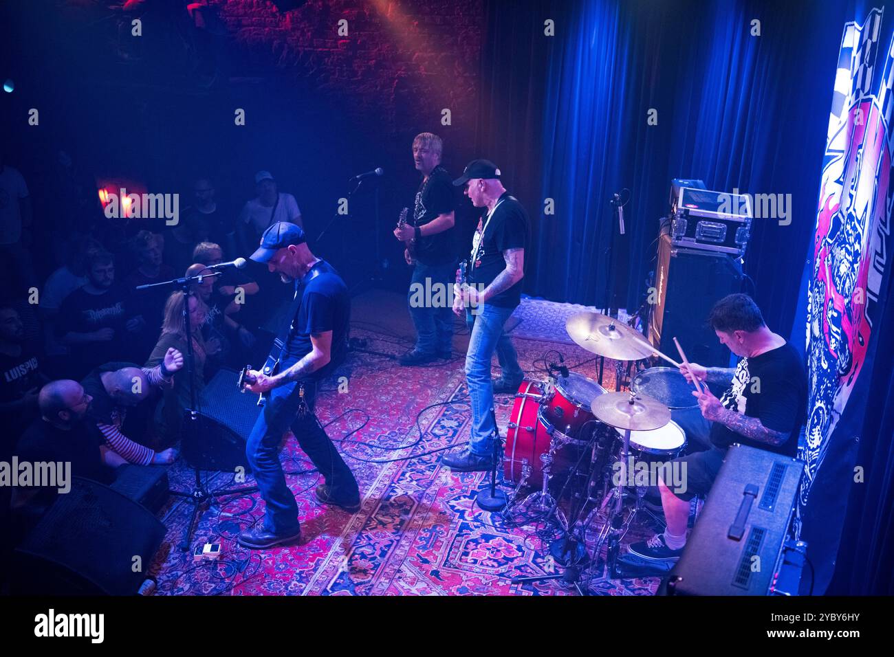 Zeke, le groupe de punk hardcore américain, se produisant à Berlin au Runners Rosk&Motor Club. Banque D'Images