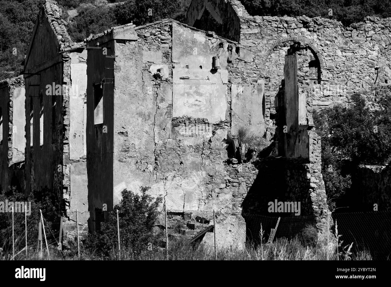 La mine abandonnée de Seddas Modditzis, à Gonnusa, Sulcis Iglesiense, Arbus, province sud de la Sardaigne, Italie Banque D'Images