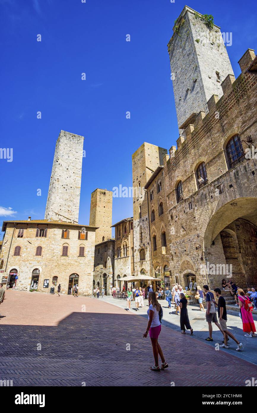 Tours de genre à San Gimignano, Toscane, Italie, Europe Banque D'Images