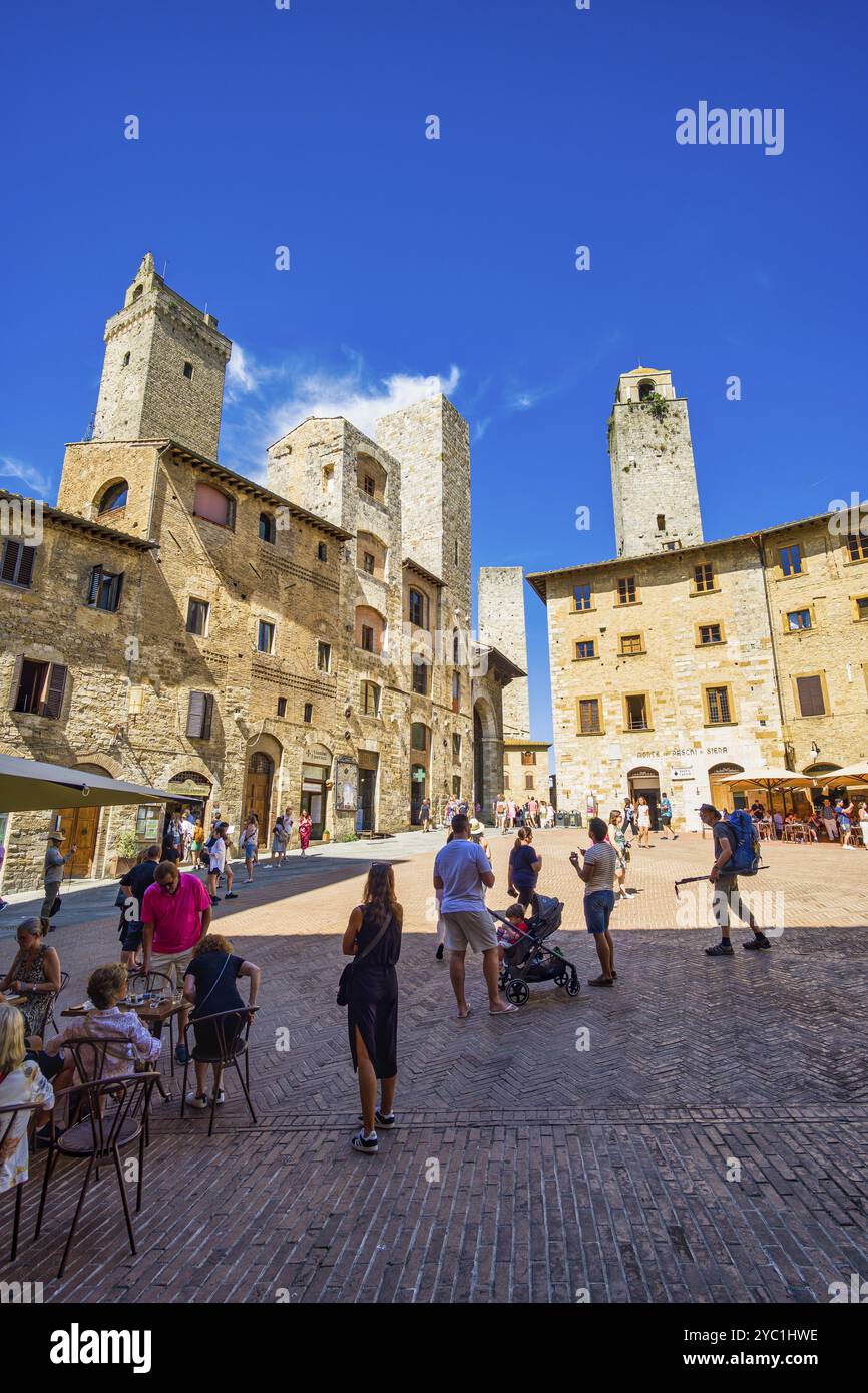 Tours de genre à San Gimignano, Toscane, Italie, Europe Banque D'Images