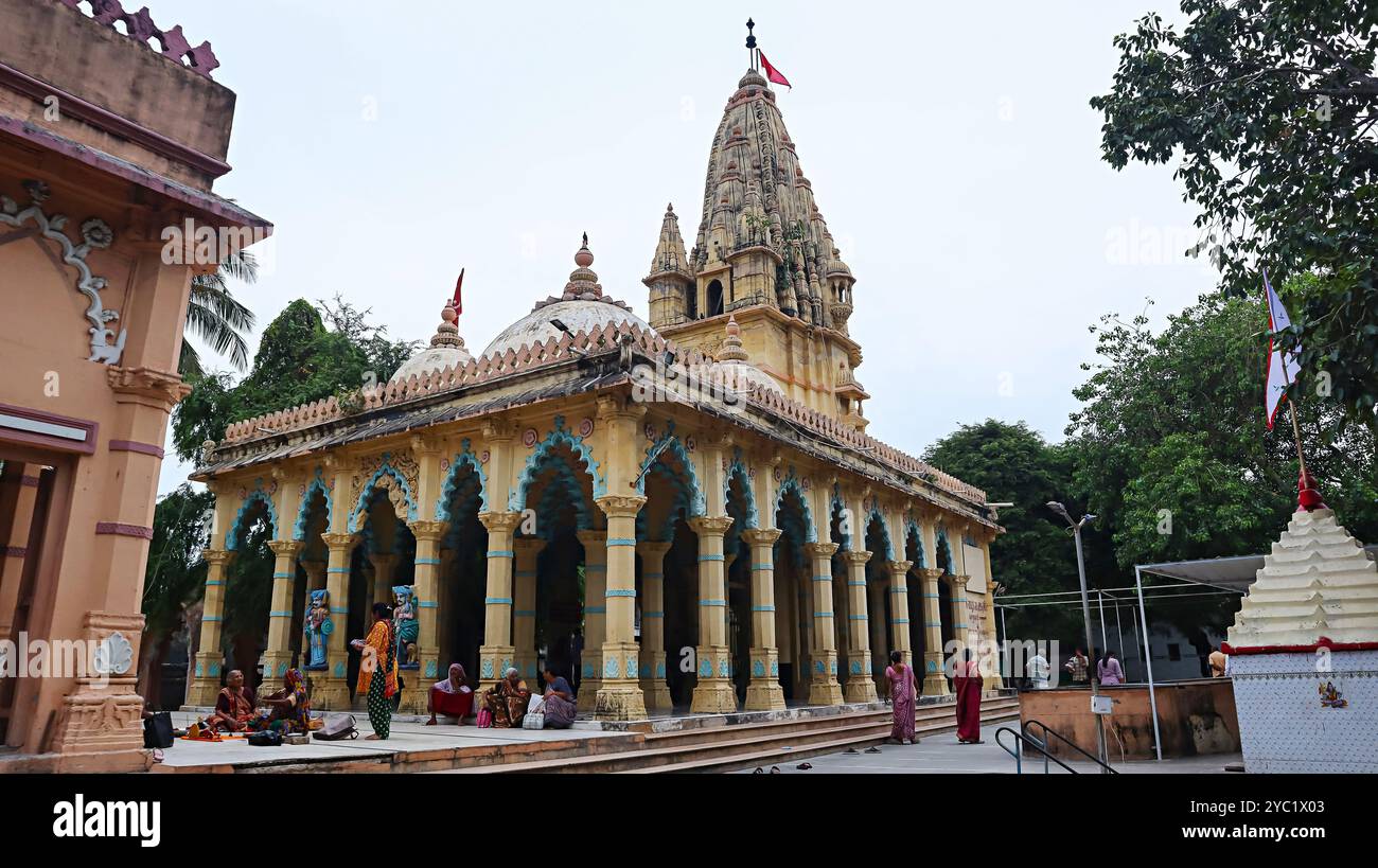 Vue du Temple Sudama, dédié au cher ami du Seigneur Krishna, construit au 19ème siècle par le roi Bhavsinhji, Porbandar, Gujarat, Inde. Banque D'Images