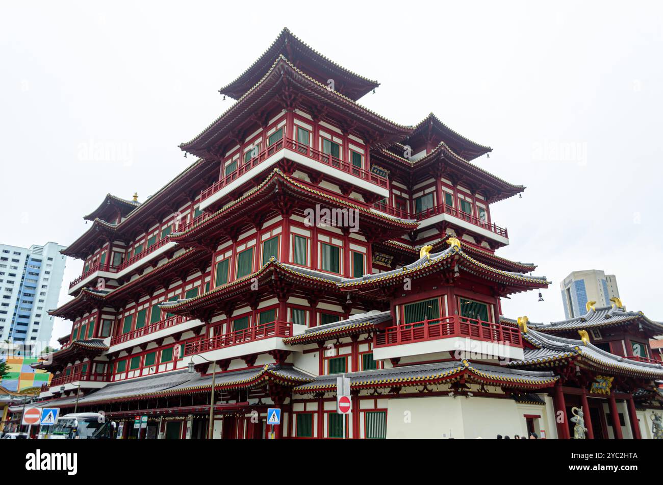 Belle vue de Buddha Tooth Relic Temple à Singapour Banque D'Images
