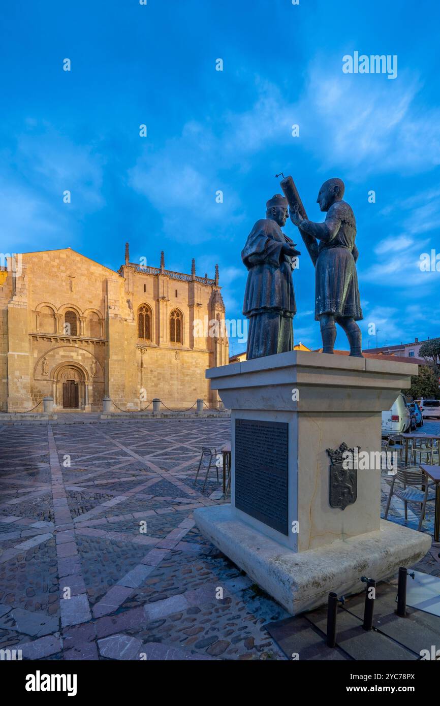 Basilique collégiale de San Isidoro, León, Castille-et-León, Espagne, León, Castille-et-León, Espagne Banque D'Images