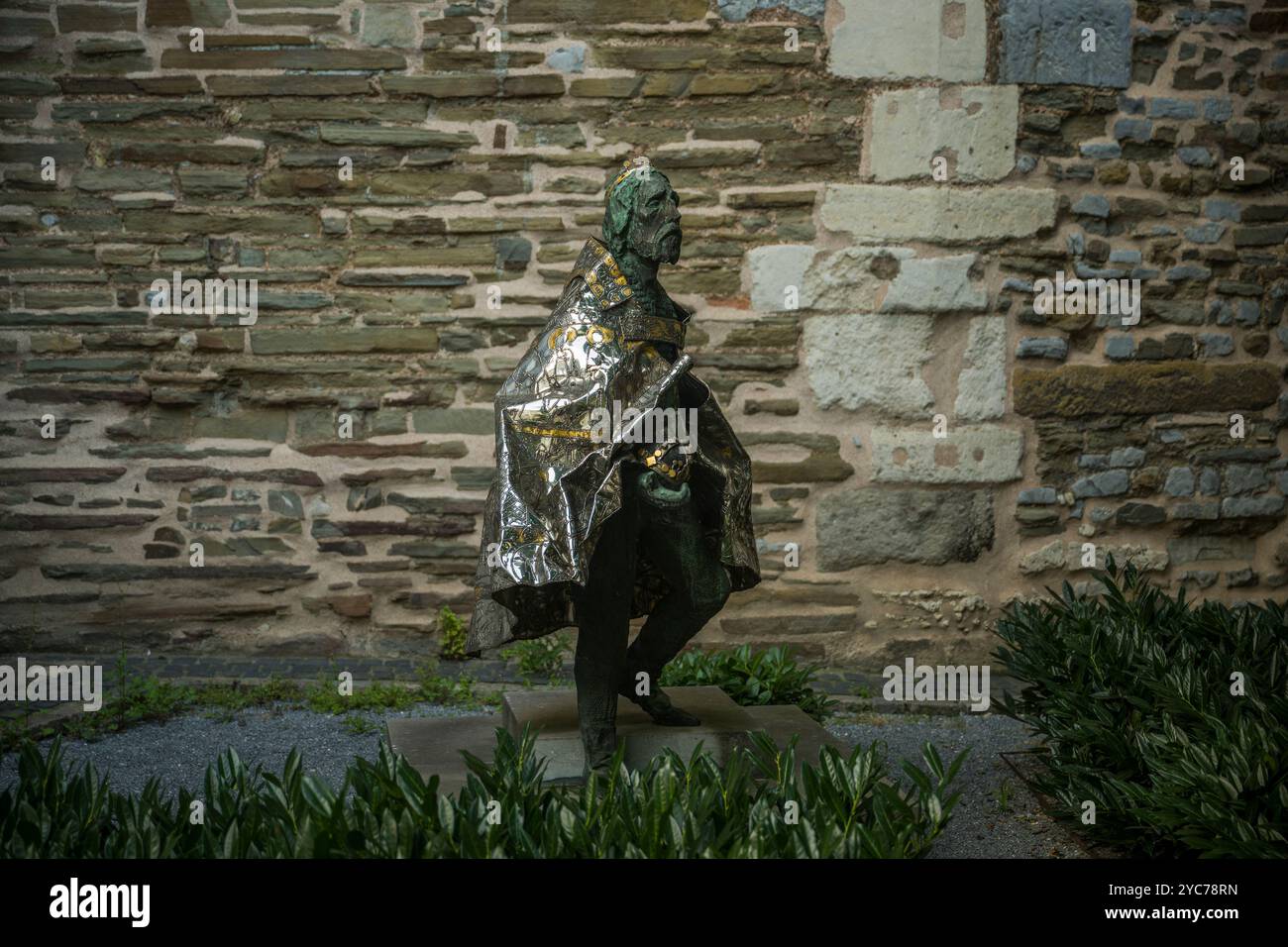 Statue en bronze par Imre Varga de nouveau Stephan I, roi hongrois et héros national, à Aix-la-Chapelle, Rhénanie du Nord-Westphalie, Allemagne. Banque D'Images
