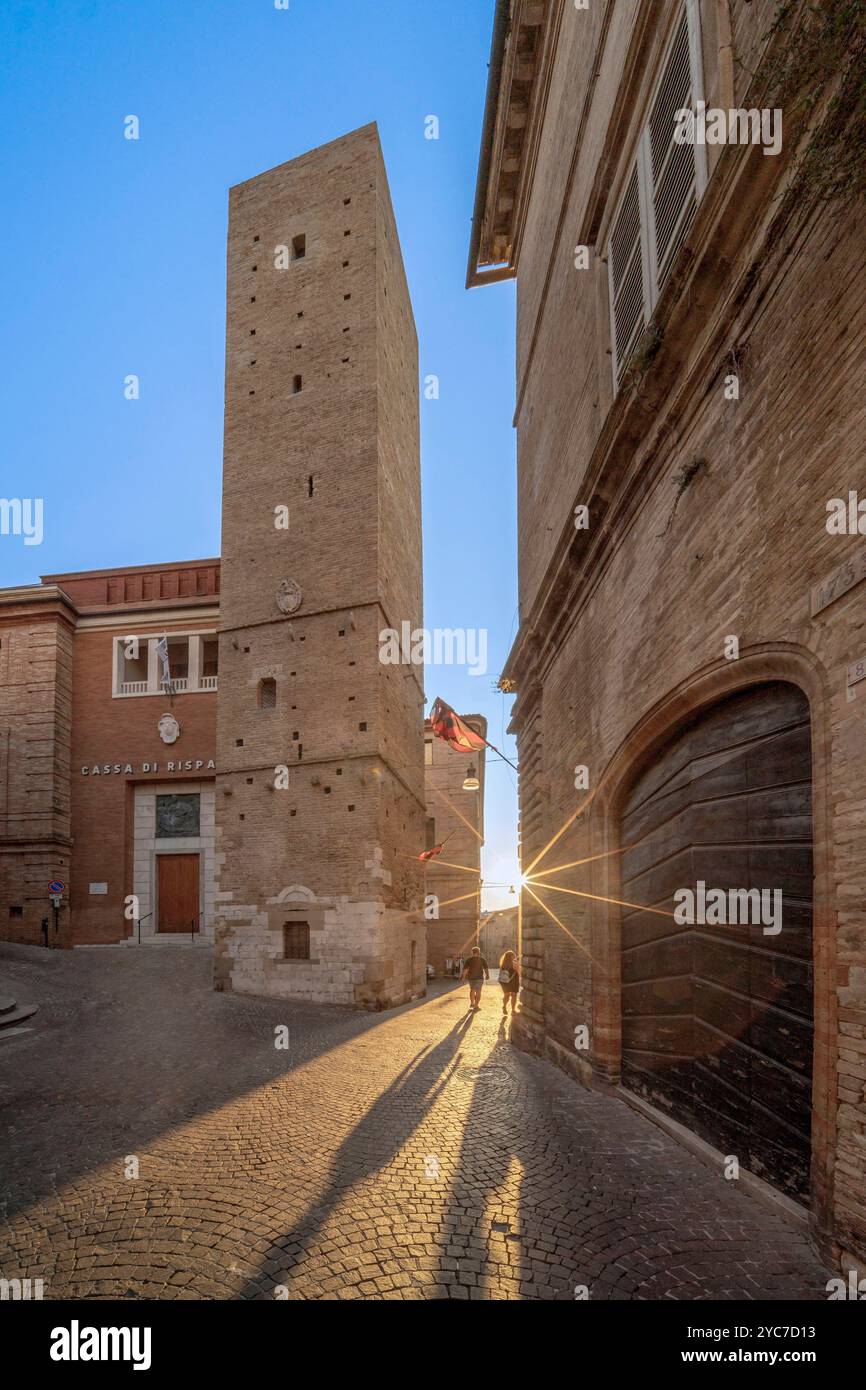 Tour Matteucci, Fermo, Ascoli Poceno, Marches, Italie Banque D'Images