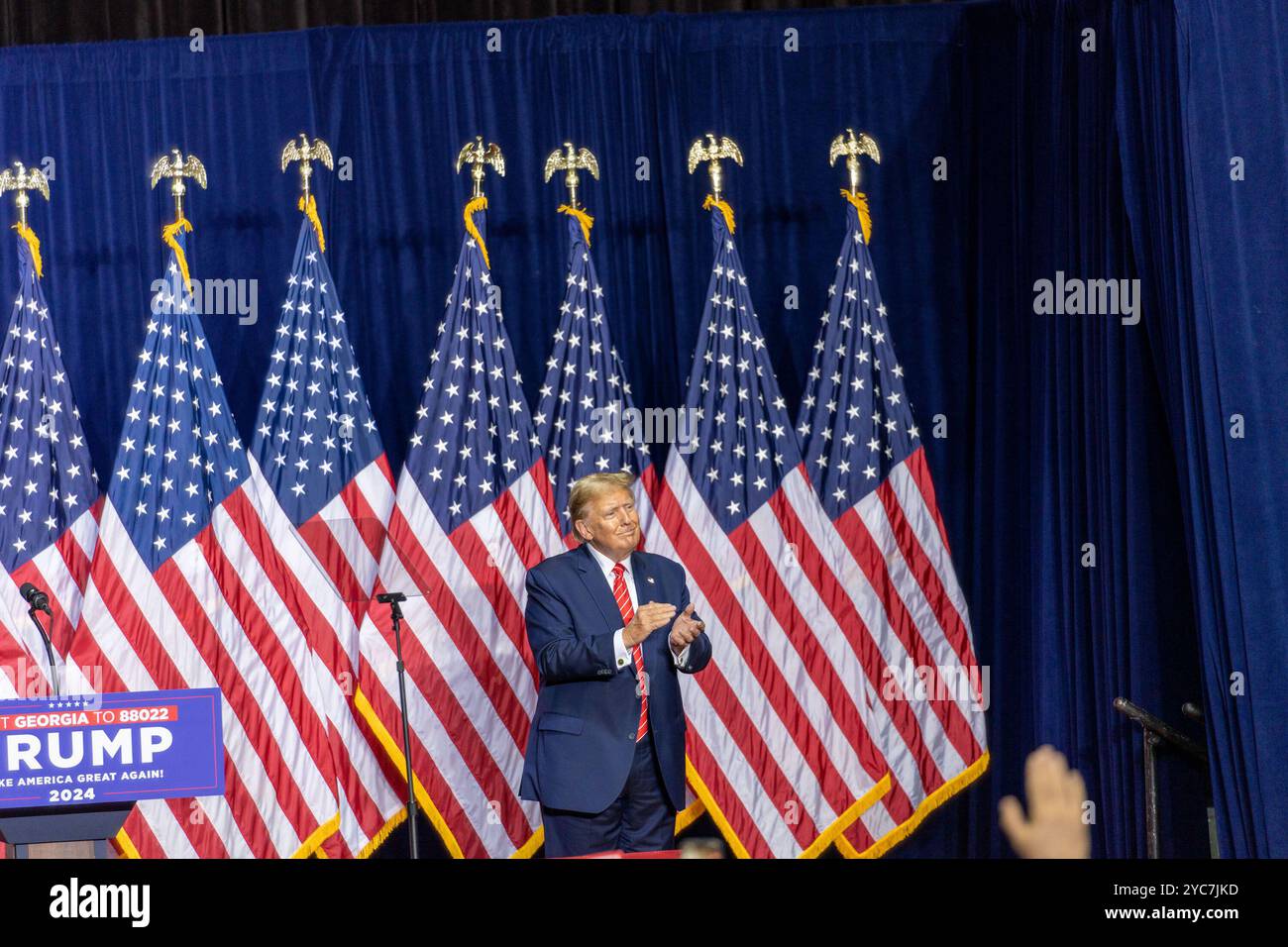 Donald Trump, candidat à la présidence de 2024, lors d’un rassemblement de campagne à Rome, Géorgie, États-Unis, le 9 mars 2024. (Photo de Phil Mistry – PHIL FOTO) Banque D'Images