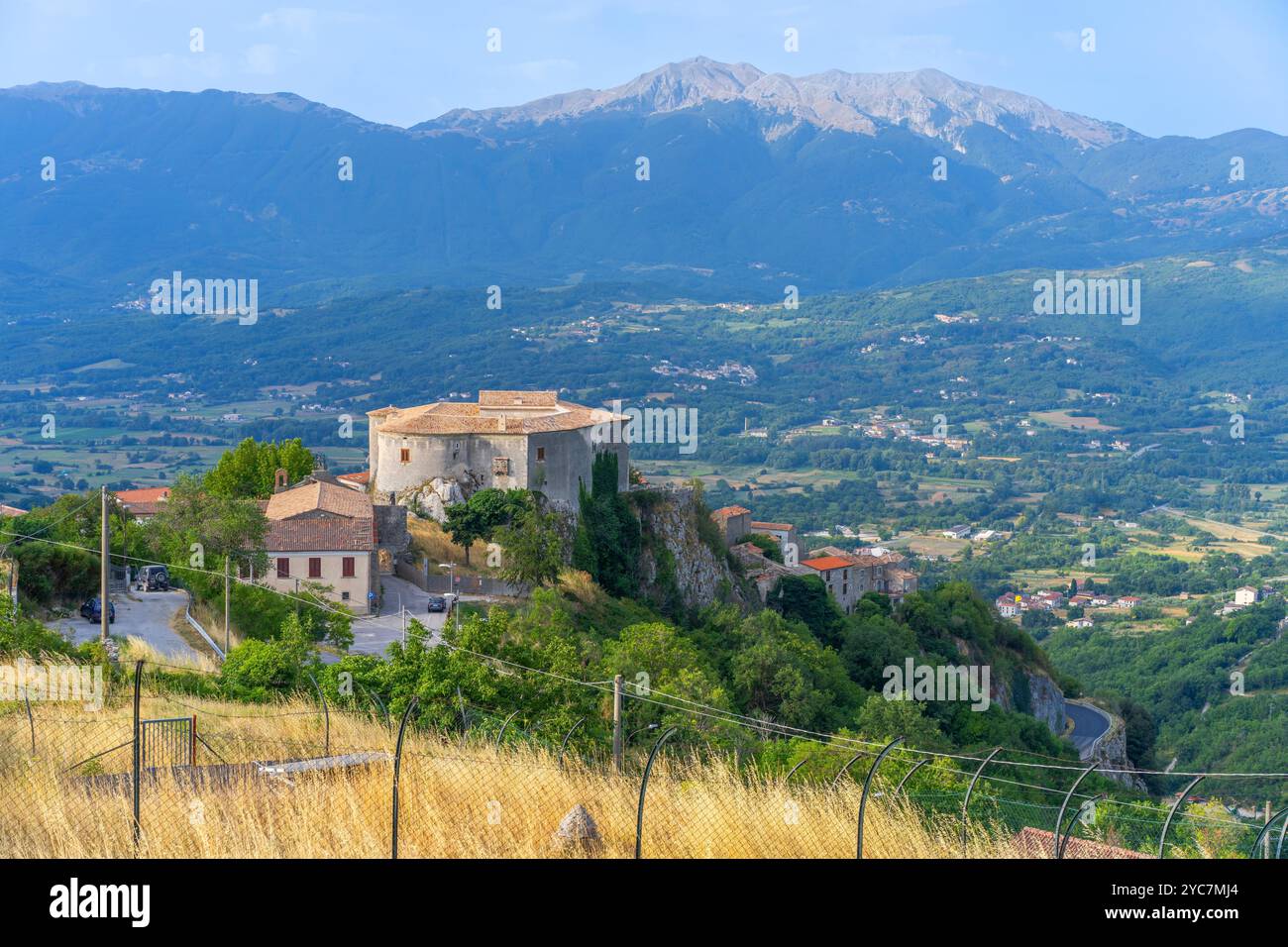 Château baronial de Macchiagodena, Carpinone, Isernia, Molise, Italie Banque D'Images
