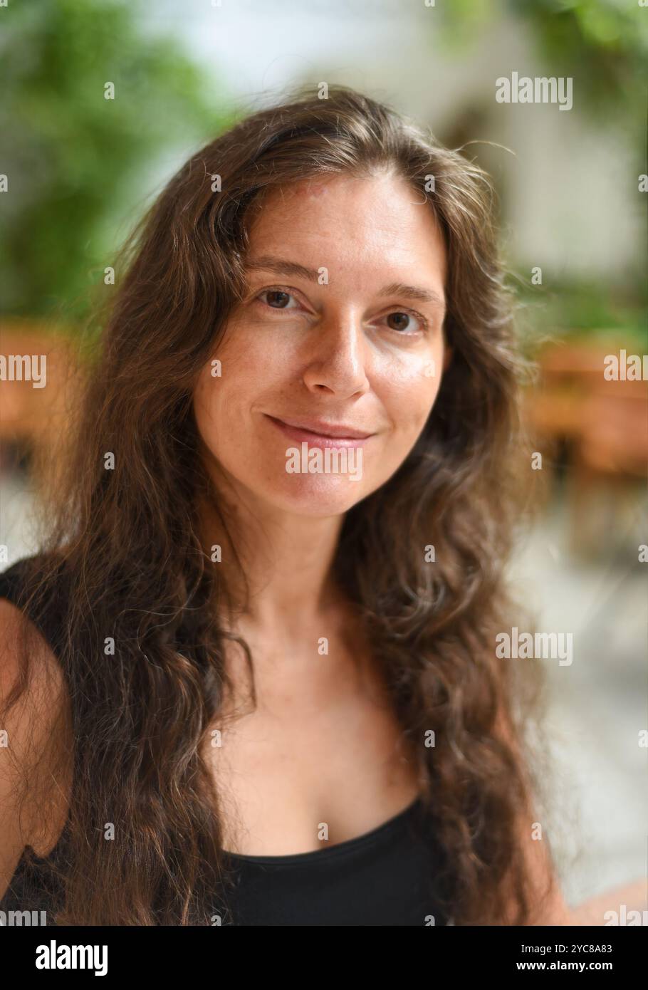 Selfie Portrait de femme slave de 40 ans gros plan sans maquillage Banque D'Images