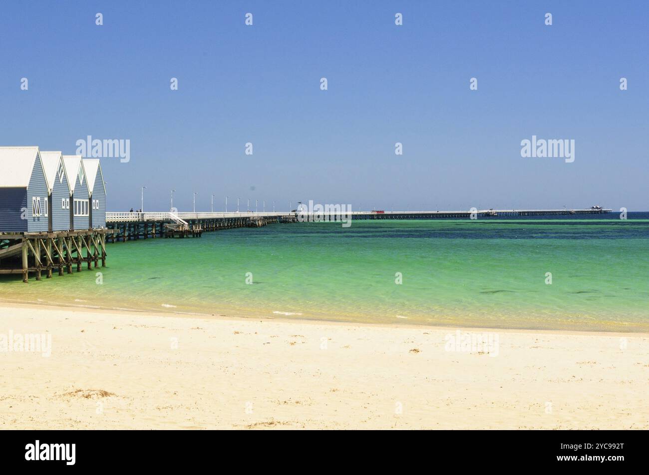 La célèbre jetée de Busselton mesure 1841 mètres de long, ce qui en fait la deuxième plus longue jetée en bois au monde, Busselton, WA, Australie, Océanie Banque D'Images