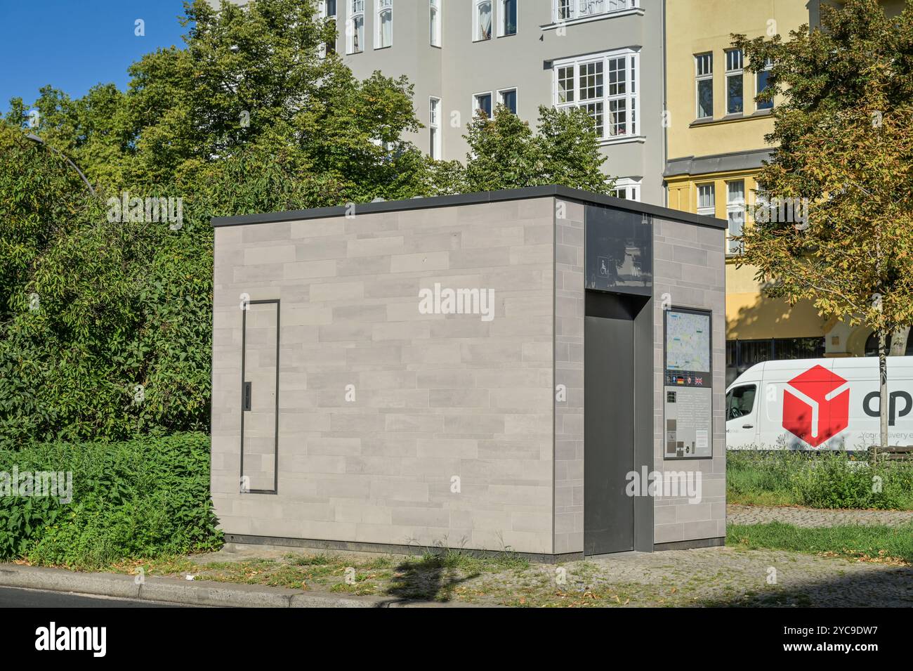 Toilettes publiques, Hauptstraße, Schöneberg, Tempelhof-Schöneberg, Berlin, Allemagne, Öffentliche toilette, Deutschland Banque D'Images