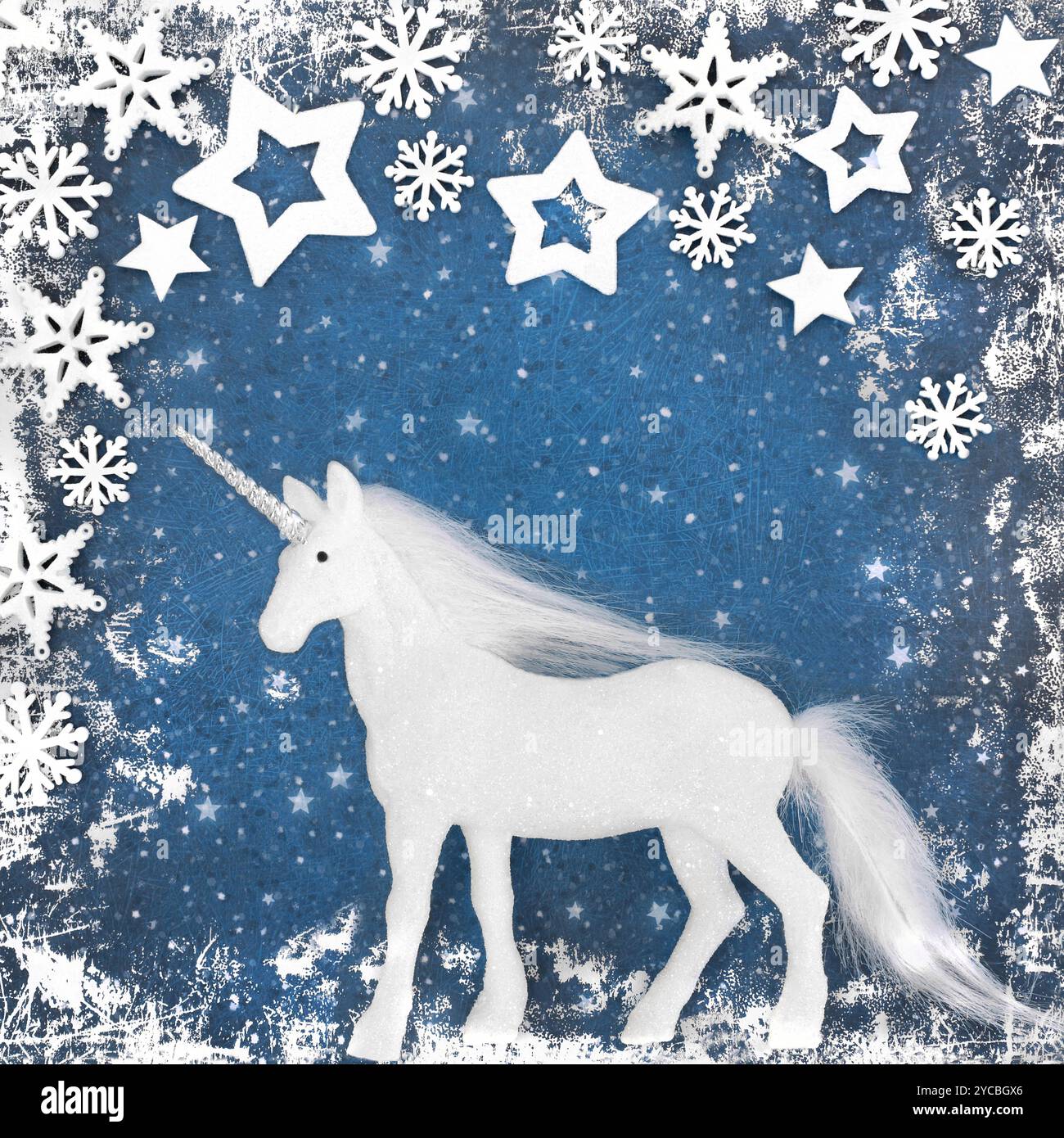 Magique licorne noël flocon de neige étoile bleu neige bordure de fond. Design de décoration abstrait fantaisie pour Yule, Noel, Noël. Carte de voeux, étiquette cadeau Banque D'Images