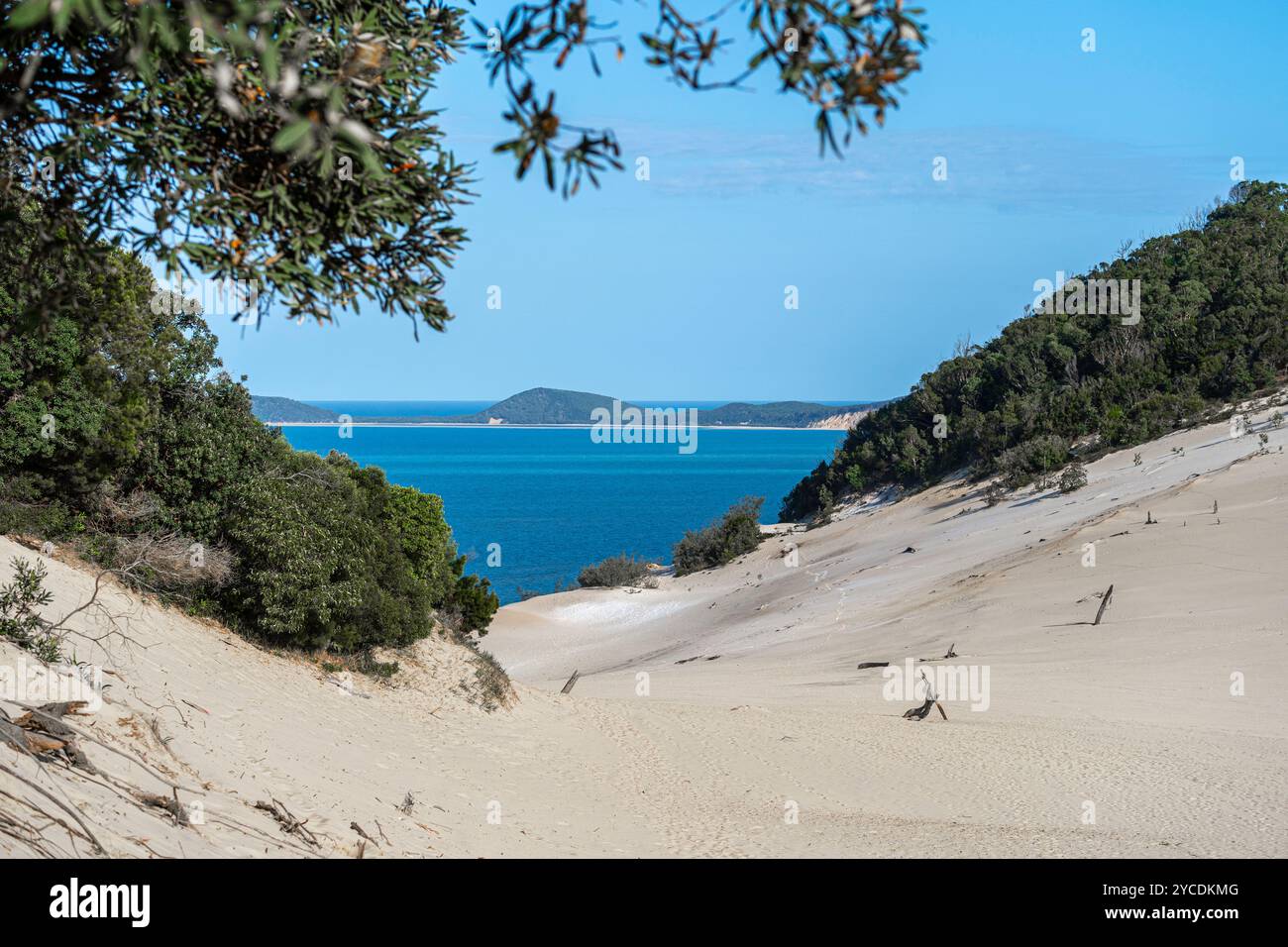 Double Island point vu de Carlo Sandblow, Rainbow Beach, Queensland Australie Banque D'Images