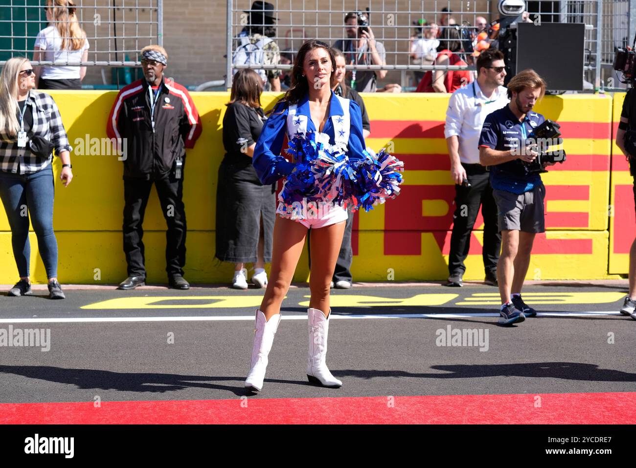 Austin, Texas, États-Unis. 20 octobre 2024. 20 octobre 2024 : Dallas Cowboy Cheerleaders lors du Grand Prix de formule 1 Pirelli des États-Unis 2024 au circuit of the Americas à Austin au Texas. Brook Ward/apparent Media Group (crédit image : © AMG/AMG via ZUMA Press Wire) USAGE ÉDITORIAL SEULEMENT! Non destiné à UN USAGE commercial ! Banque D'Images