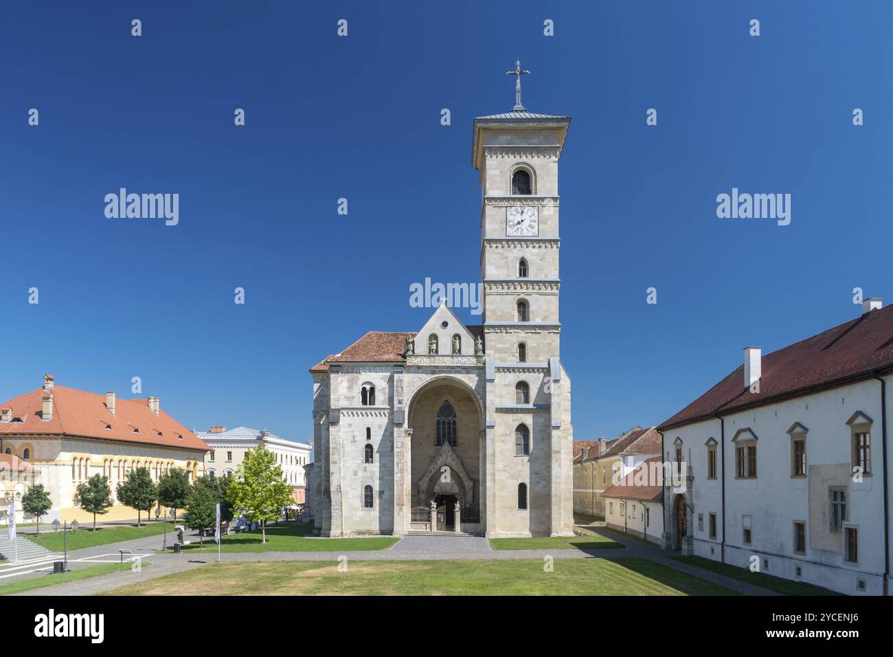 Cathédrale catholique romaine Saint Michel à l'intérieur de la Citadelle Alba-Carolina à Alba Iulia, Roumanie, Europe Banque D'Images