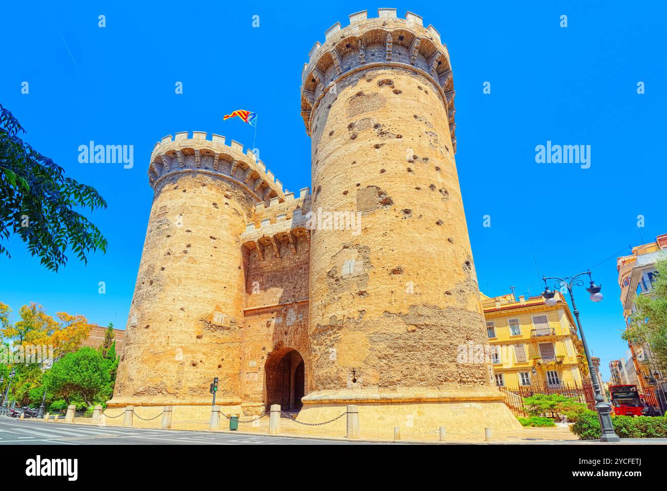 Torres de Quart (Torres de Quart) est l'une des 12 portes qui faisaient partie de l'ancien mur de la ville, de la ville de Valence. Banque D'Images