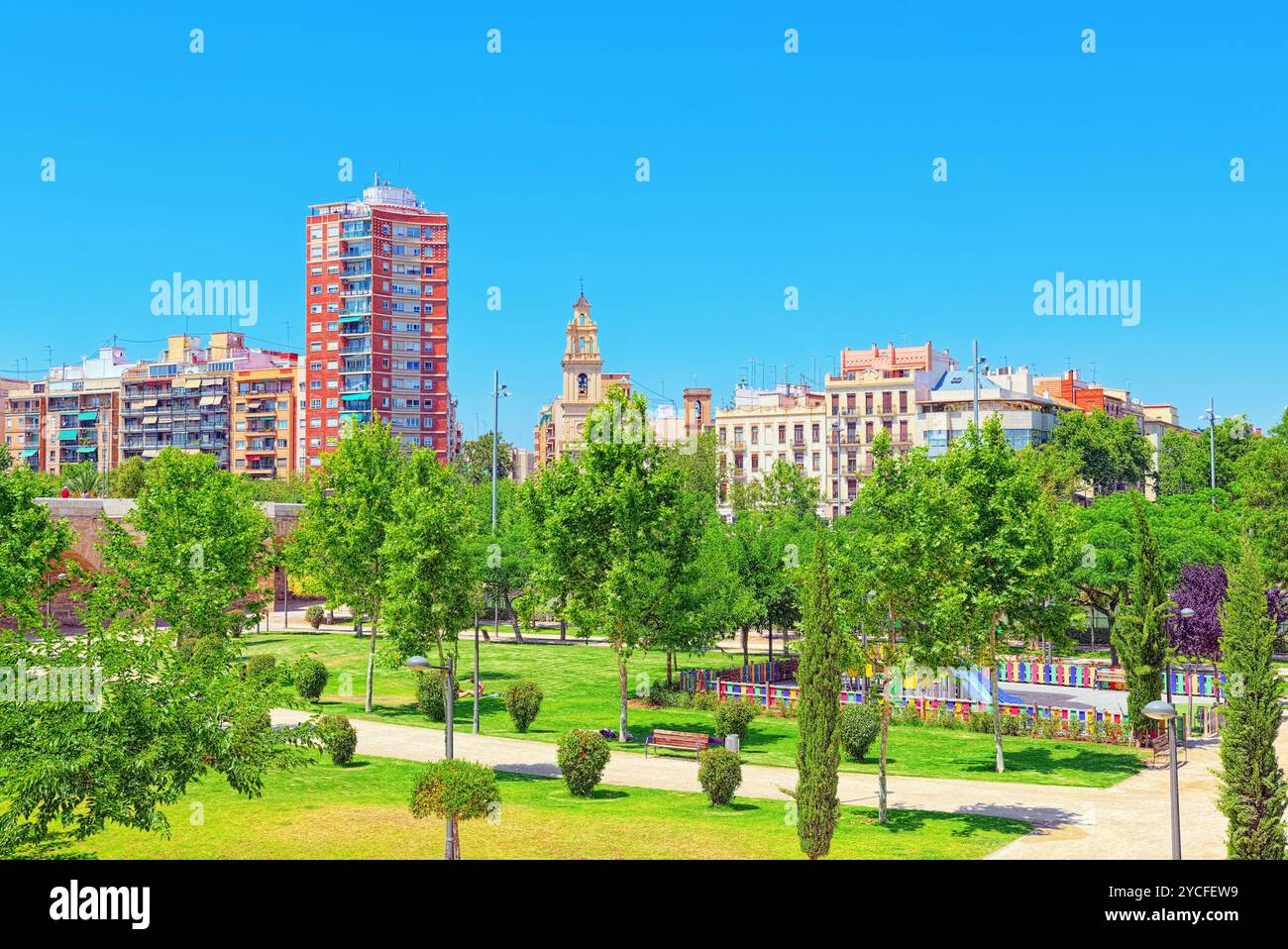 Vues sur la ville de Valence, sur la côte est de l'Espagne, est la capitale de la communauté autonome de Valence et la troisième plus grande ville d'Espagne. Banque D'Images