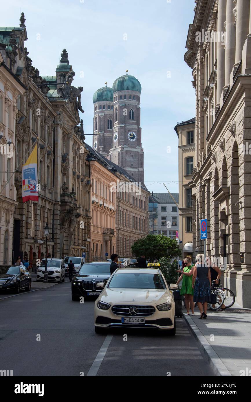 Cathédrale de Munich, dômes en oignon de la Frauenkirche, Munich, Bavière, Allemagne Banque D'Images