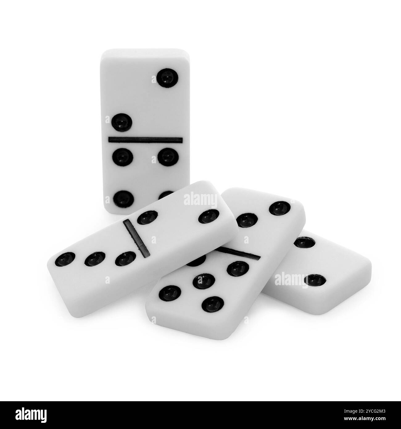 Pile d'os de dominos sur fond blanc Banque D'Images