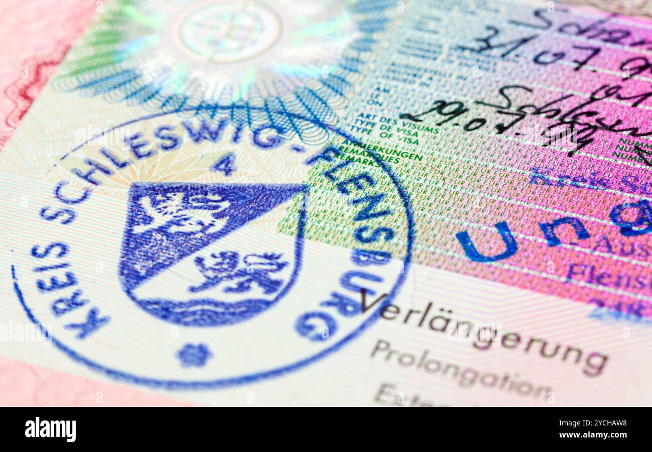 Visa Schengen dans le passeport. Fragment Banque D'Images
