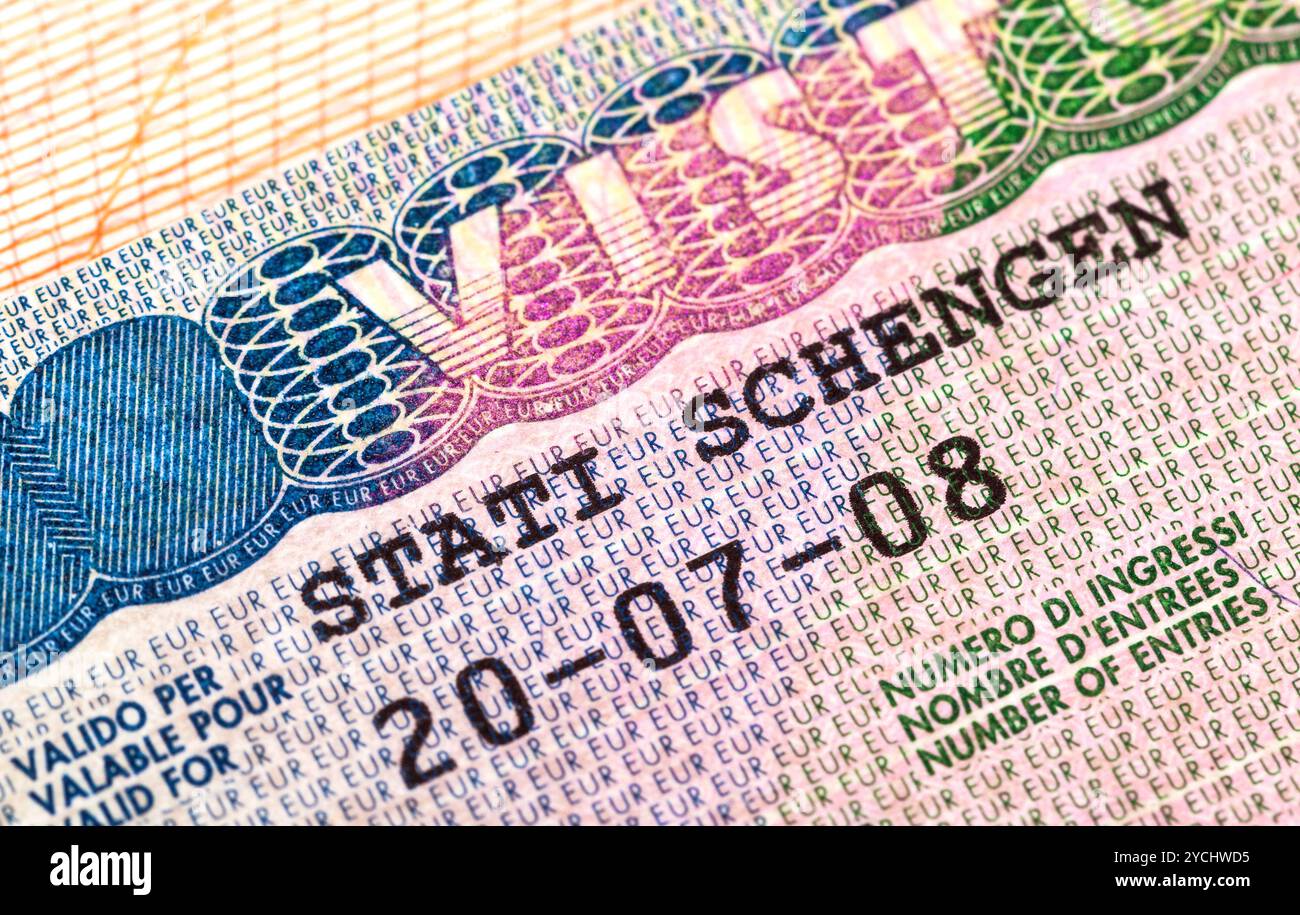 Visa Schengen dans le passeport. Fragment Banque D'Images