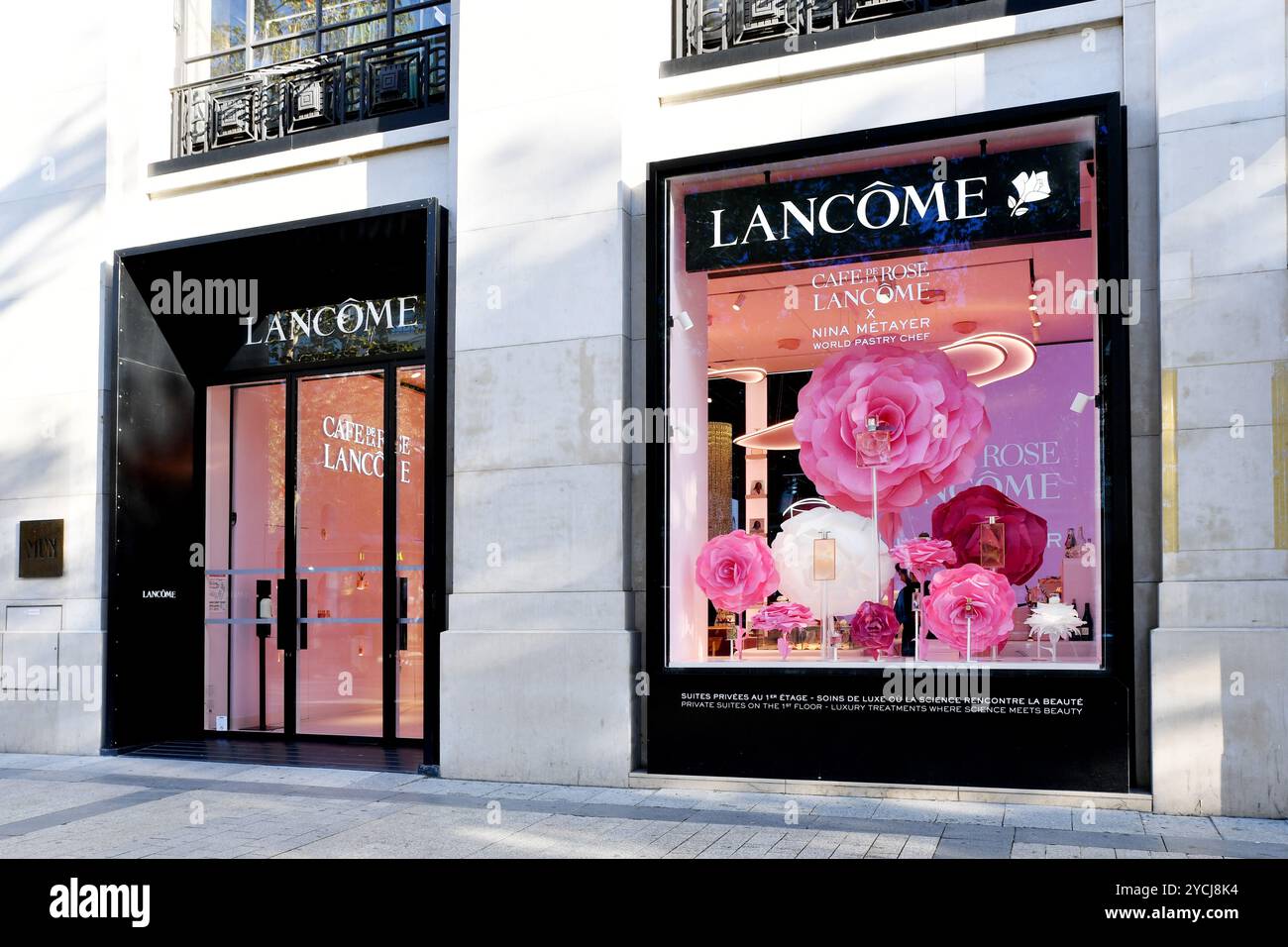 Boutique Lancôme - Avenue des champs Elysées - Paris - France Banque D'Images