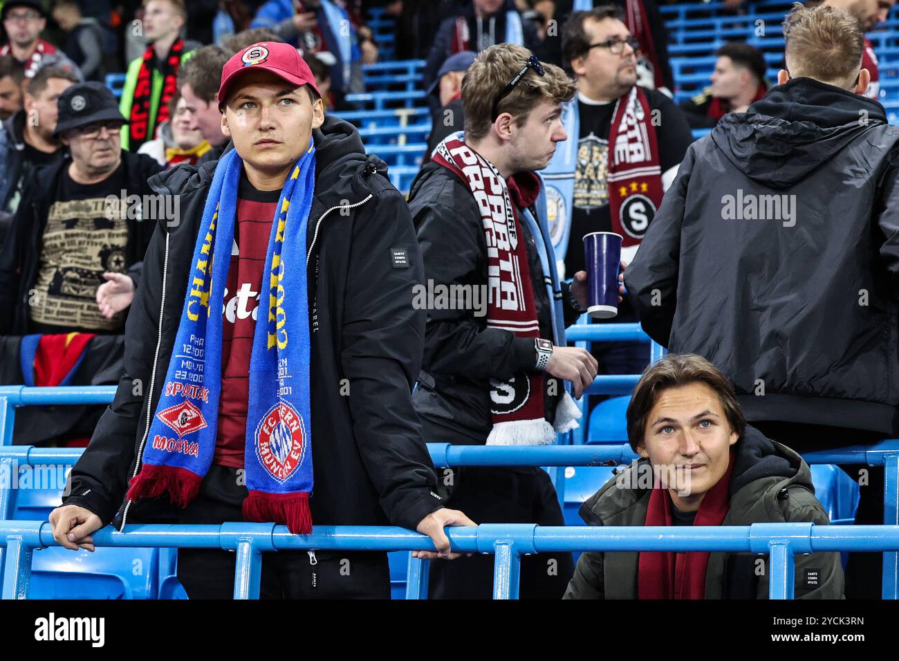 Fans de Sparta Prague lors de l'UEFA Champions League, League Stage Manchester City v Sparta Prague au stade Etihad, Manchester, Royaume-Uni, 23 octobre 2024 (photo Mark Cosgrove/News images) Banque D'Images