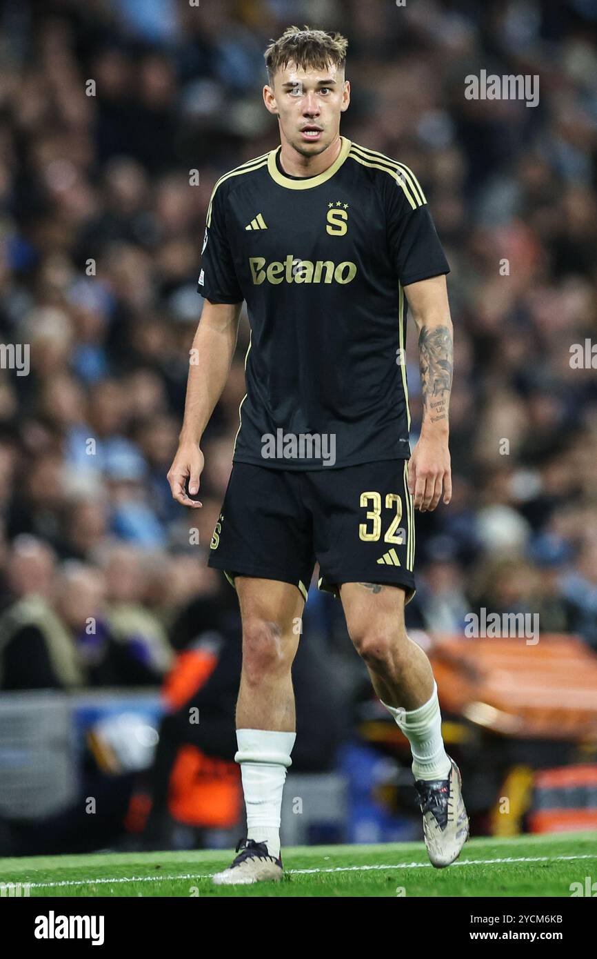 Matěj Ryneš de Sparta Prague lors de l'UEFA Champions League, League Stage Manchester City v Sparta Prague au stade Etihad, Manchester, Royaume-Uni, 23 octobre 2024 (photo Mark Cosgrove/News images) Banque D'Images