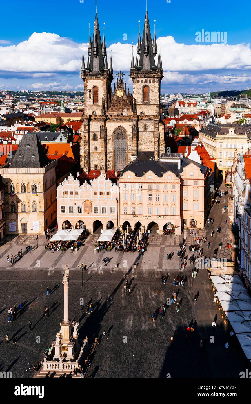 Vue aérienne partielle. Place de la vieille ville, Prague, République tchèque, Europe Banque D'Images