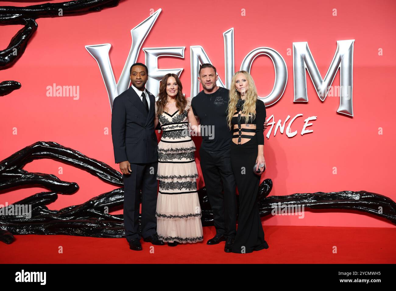 Londres, Royaume-Uni. 23 octobre 2024. (De gauche à droite) Chiwetel Ejiofor, Kelly Marcel, Tom Hardy et Juno Temple assistent à la première de The Venom : The Last Dance UK au BFI IMAX de Londres. Crédit : Isabel InfantesAlamy Live News Banque D'Images