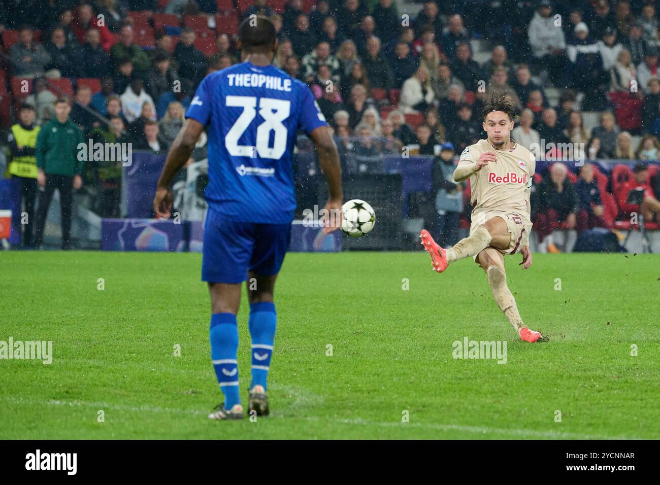 Salzbourg, Österreich 23. Oktober 2024 : Champions League - 2024/2025 - RB Salzburg v. GNK Dinamo Zagreb Im Bild : Amar Dedic (RB) Banque D'Images