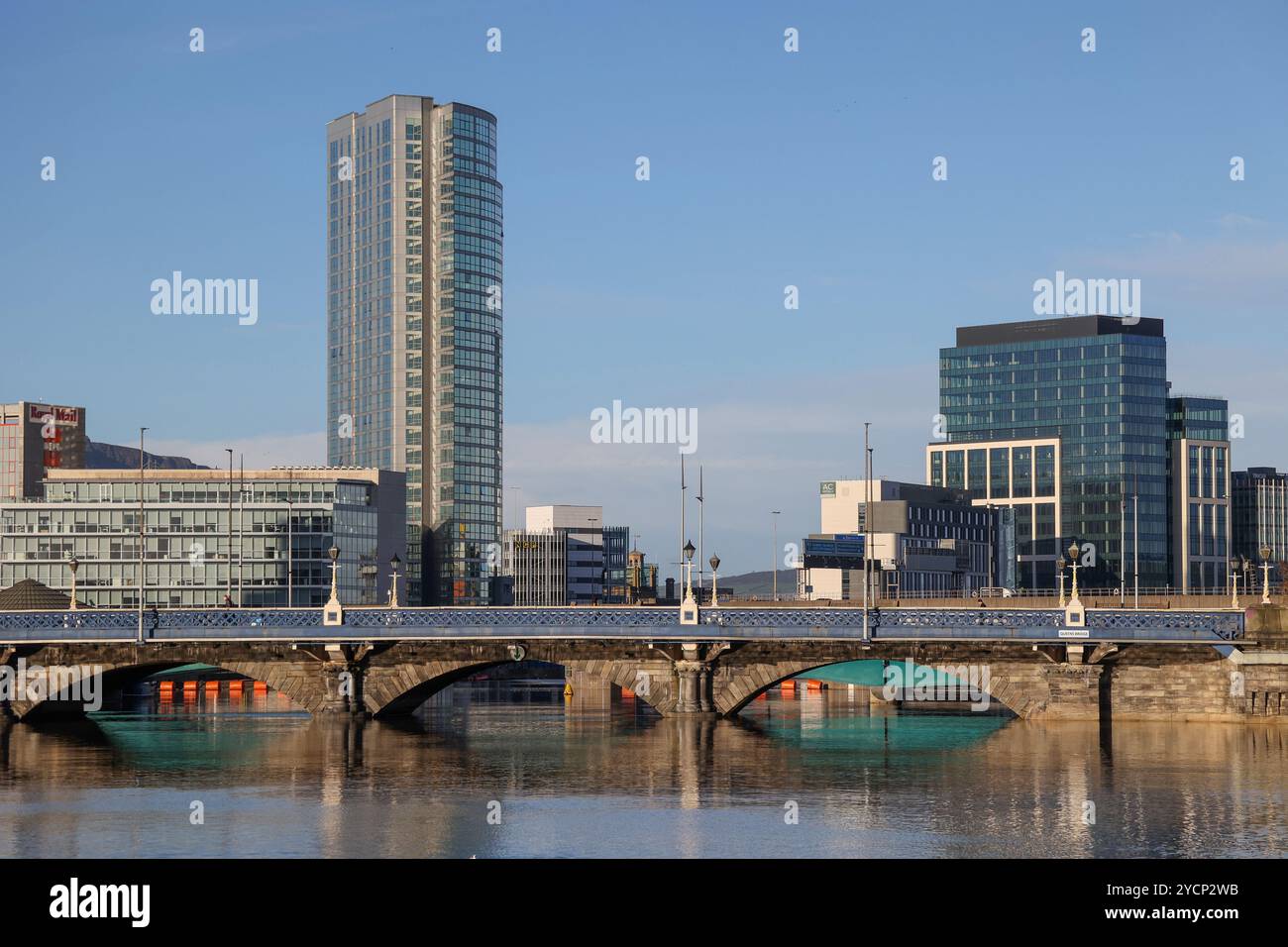 Belfast bâtiment moderne skyline Laganside Donegall Quay River Lagan . Bâtiments d'architecture moderne Belfast. Banque D'Images