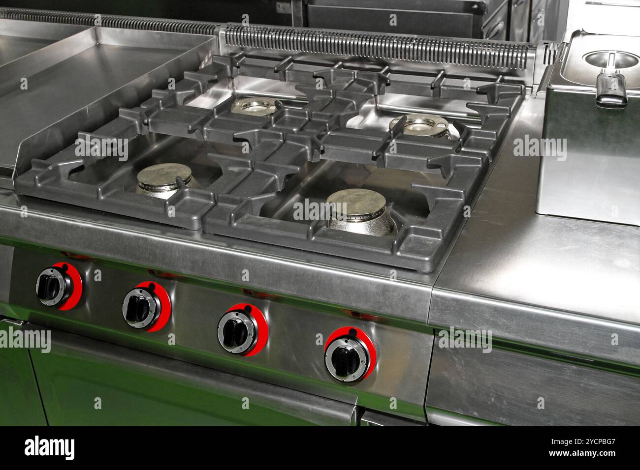 Cuisine professionnelle cuisinière à quatre feux gaz Banque D'Images